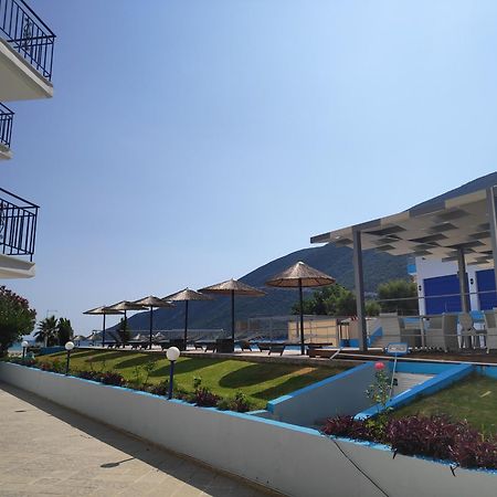 Surf Hotel วาซีลีกี ห้อง รูปภาพ