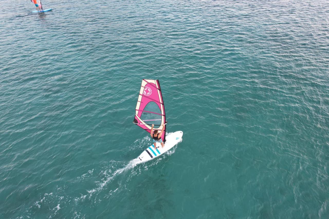 Surf Hotel วาซีลีกี ภายนอก รูปภาพ